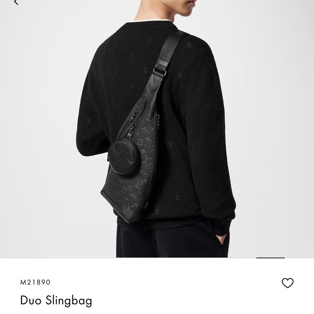 Louis Vuitton Black Belt Bag with Angular Design - Picture 10 of 10